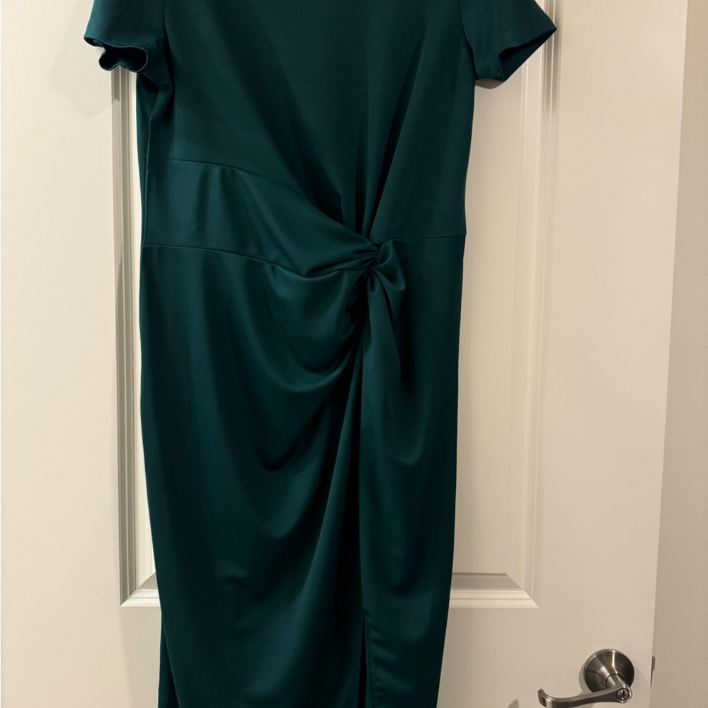 Short Sleeved Green Ruched Dress